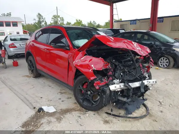 ZASFAKPN8J7B80946 2018 ALFA ROMEO STELVIO - Image 1