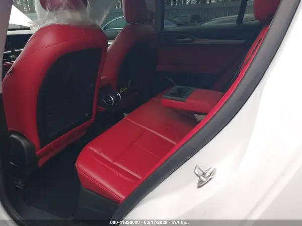 ZASFAKPN8J7B82406 2018 ALFA ROMEO STELVIO - Image 8