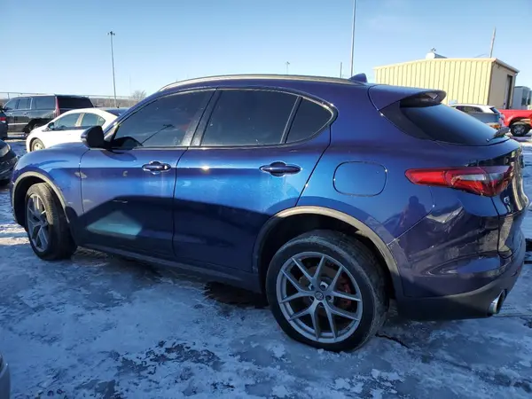 ZASFAKPN8J7B82535 2018 ALFA ROMEO STELVIO - Image 2