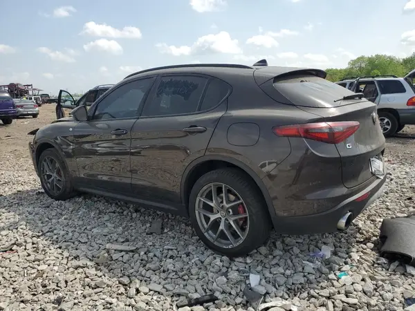 ZASFAKPN8J7B92403 2018 ALFA ROMEO STELVIO - Image 2