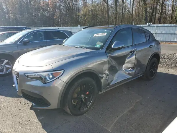 ZASFAKPN8J7B93860 2018 ALFA ROMEO STELVIO - Image 1