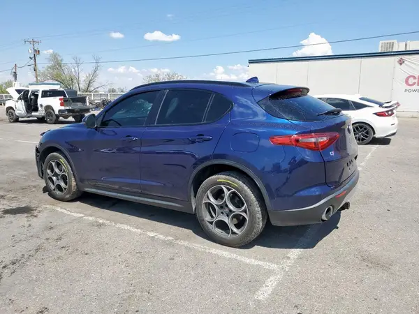 ZASFAKPN9J7B60978 2018 ALFA ROMEO STELVIO - Image 2