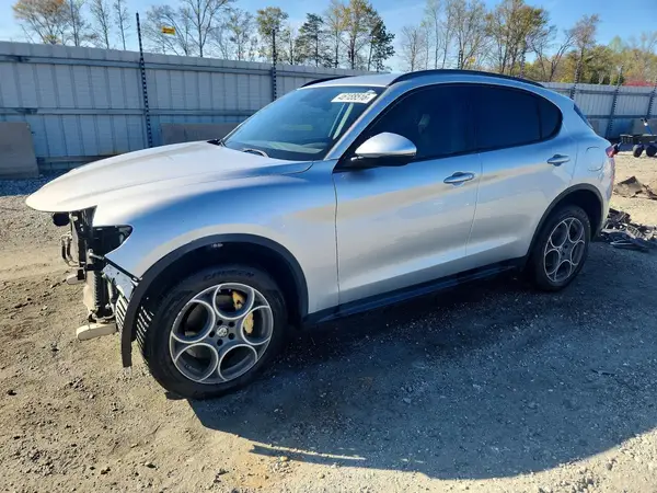 ZASFAKPN9J7B78686 2018 ALFA ROMEO STELVIO