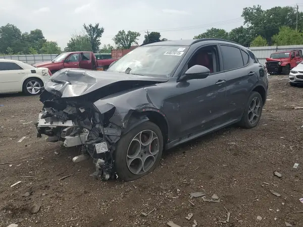 ZASFAKPN9J7B85976 2018 ALFA ROMEO STELVIO - Image 1