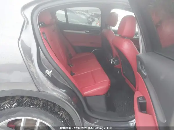 ZASFAKPN9J7C26493 2018 ALFA ROMEO STELVIO - Image 8