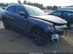 ZASFAKPNXJ7B59015 2018 ALFA ROMEO STELVIO