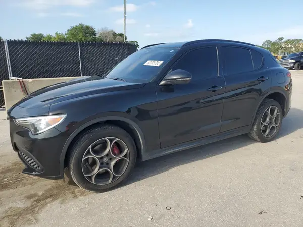 ZASFAKPNXJ7B90328 2018 ALFA ROMEO STELVIO - Image 1