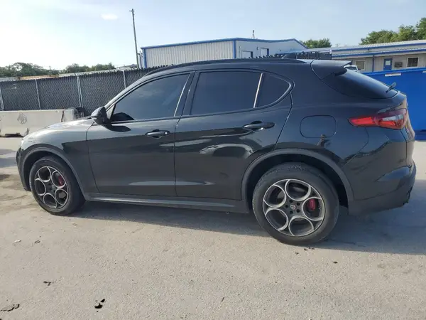 ZASFAKPNXJ7B90328 2018 ALFA ROMEO STELVIO - Image 2