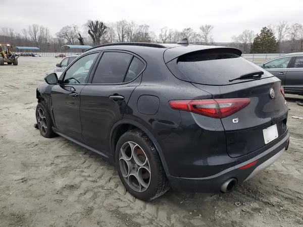 ZASFAKPNXJ7B90958 2018 ALFA ROMEO STELVIO - Image 2