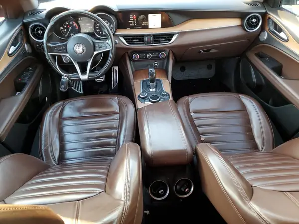 ZASFAKRN0J7C28274 2018 ALFA ROMEO STELVIO - Image 8