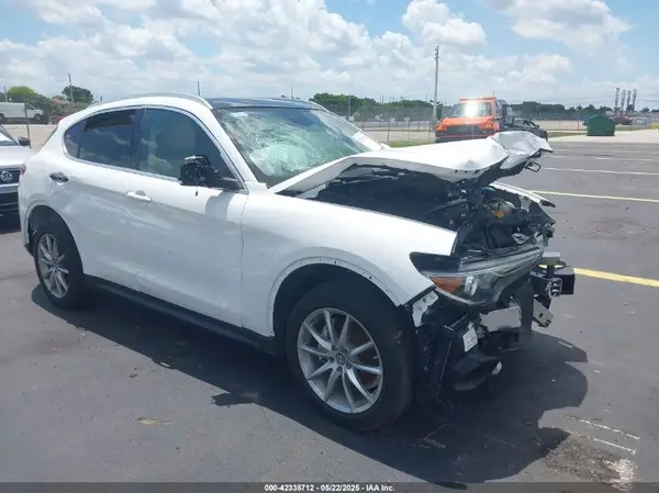 ZASFAKRN2J7C17731 2018 ALFA ROMEO STELVIO - Image 1