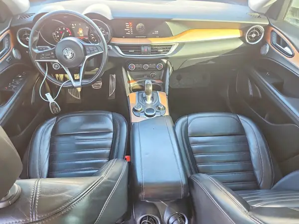 ZASFAKRN3J7B59581 2018 ALFA ROMEO STELVIO - Image 8