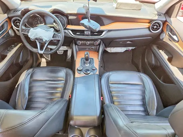 ZASFAKRN9J7C28449 2018 ALFA ROMEO STELVIO - Image 8