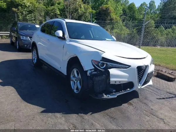 ZASPAJAN0K7C41814 2019 ALFA ROMEO STELVIO - Image 1
