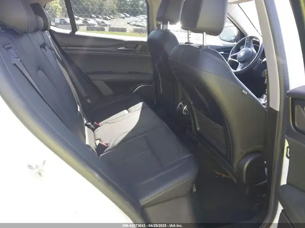 ZASPAJAN0K7C41814 2019 ALFA ROMEO STELVIO - Image 8