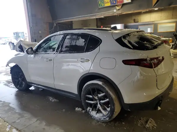 ZASPAJAN0L7C74801 2020 ALFA ROMEO STELVIO - Image 2