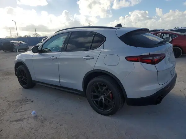 ZASPAJAN0L7C90819 2020 ALFA ROMEO STELVIO - Image 2
