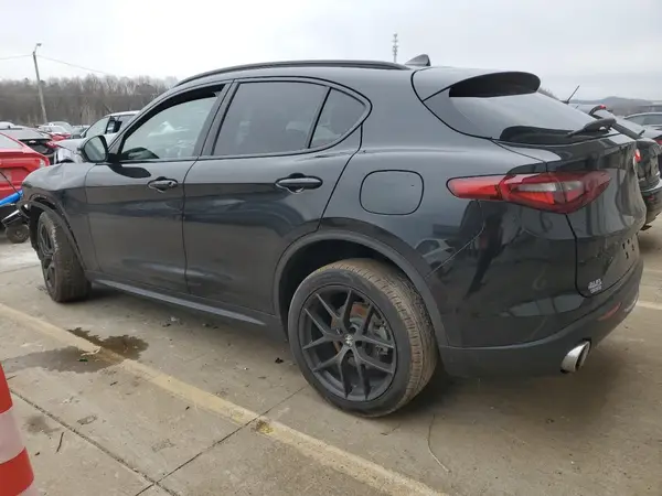 ZASPAJAN0M7C99750 2021 ALFA ROMEO STELVIO - Image 2