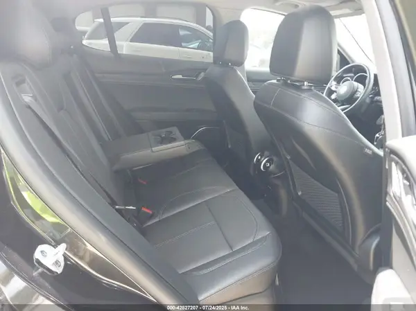 ZASPAJAN0M7D16613 2021 ALFA ROMEO STELVIO - Image 8