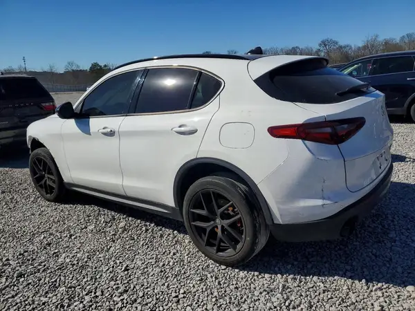 ZASPAJAN0N7D24826 2022 ALFA ROMEO STELVIO - Image 2
