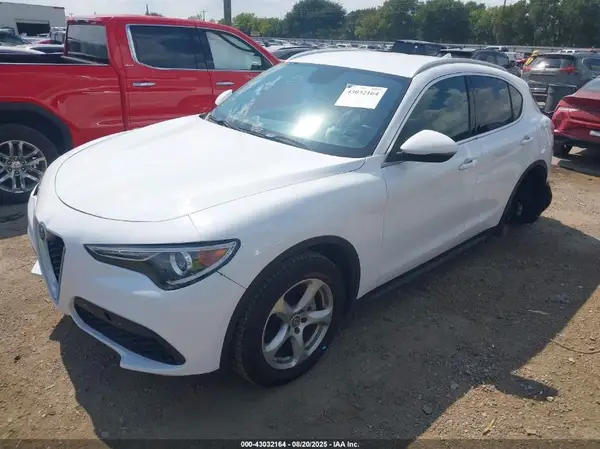ZASPAJAN1K7C36346 2019 ALFA ROMEO STELVIO - Image 2