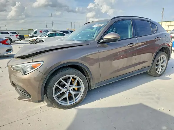 ZASPAJAN1K7C36637 2019 ALFA ROMEO STELVIO - Image 1