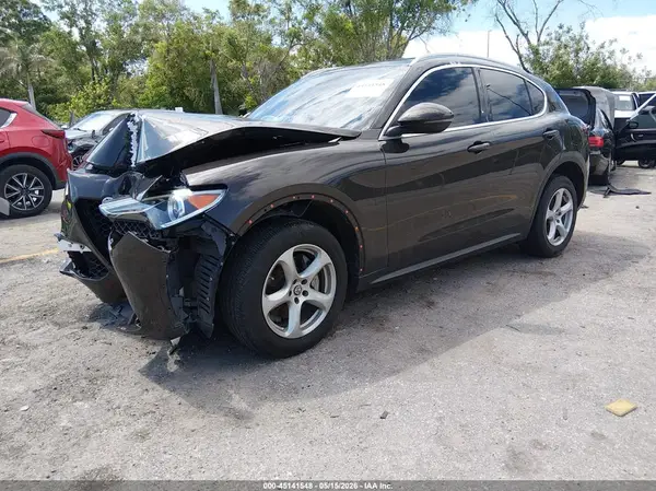 ZASPAJAN1K7C51994 2019 ALFA ROMEO STELVIO - Image 2