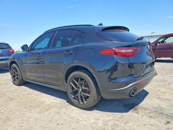 ZASPAJAN1K7C71002 2019 ALFA ROMEO STELVIO - Image 2