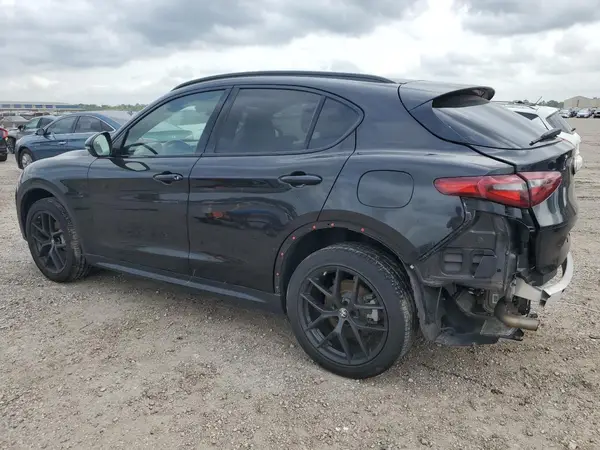 ZASPAJAN1M7D00629 2021 ALFA ROMEO STELVIO - Image 2