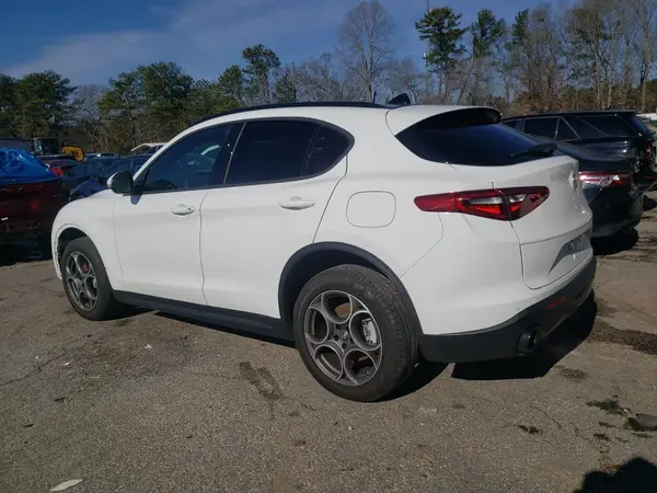 ZASPAJAN1P7D59216 2023 ALFA ROMEO STELVIO - Image 2
