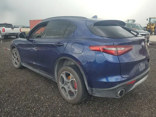 ZASPAJAN2K7C58002 2019 ALFA ROMEO STELVIO - Image 2