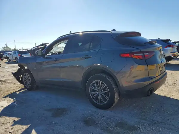 ZASPAJAN2N7D27727 2022 ALFA ROMEO STELVIO - Image 2