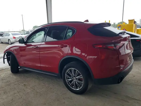 ZASPAJAN2N7D30045 2022 ALFA ROMEO STELVIO - Image 2