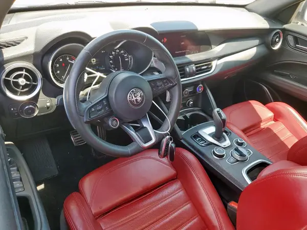 ZASPAJAN2N7D38825 2022 ALFA ROMEO STELVIO - Image 8