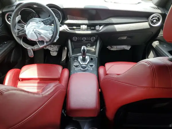 ZASPAJAN2N7D48075 2022 ALFA ROMEO STELVIO - Image 8