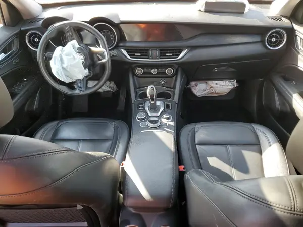ZASPAJAN3M7D00065 2021 ALFA ROMEO STELVIO - Image 8