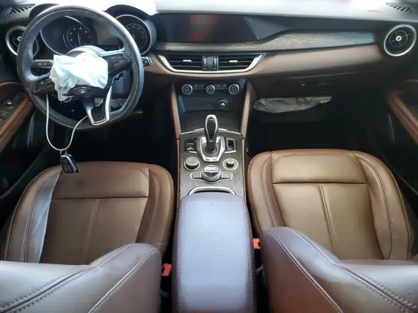 ZASPAJAN3M7D00485 2021 ALFA ROMEO STELVIO - Image 8