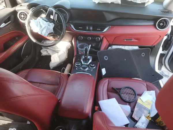 ZASPAJAN3M7D08960 2021 ALFA ROMEO STELVIO - Image 8
