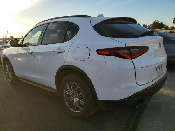 ZASPAJAN3N7D29390 2022 ALFA ROMEO STELVIO - Image 2