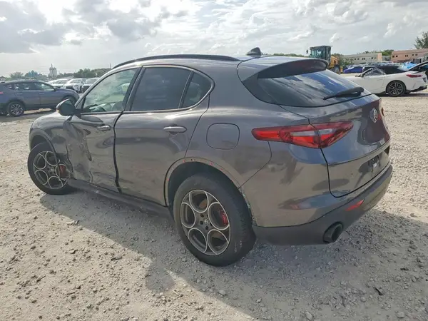 ZASPAJAN3P7D59704 2023 ALFA ROMEO STELVIO - Image 2