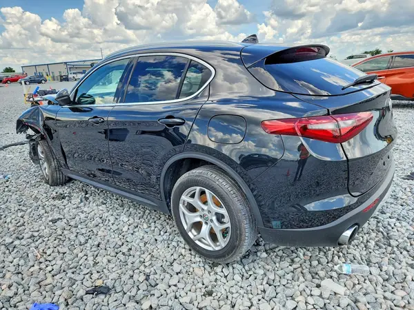 ZASPAJAN4L7C90922 2020 ALFA ROMEO STELVIO - Image 2