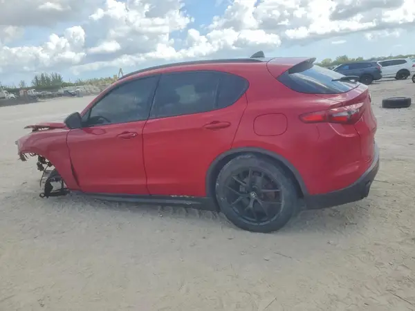 ZASPAJAN4L7C96803 2020 ALFA ROMEO STELVIO - Image 2