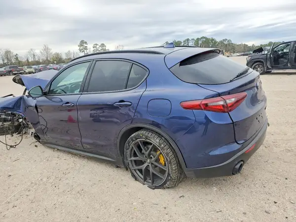 ZASPAJAN5K7C45311 2019 ALFA ROMEO STELVIO - Image 2