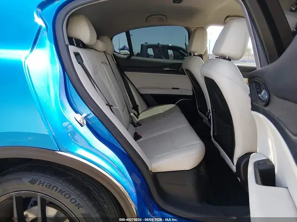 ZASPAJAN5K7C48774 2019 ALFA ROMEO STELVIO - Image 8