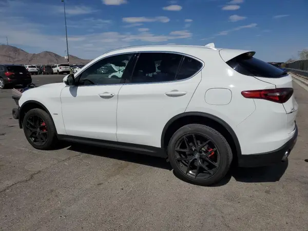 ZASPAJAN5M7C98285 2021 ALFA ROMEO STELVIO - Image 2