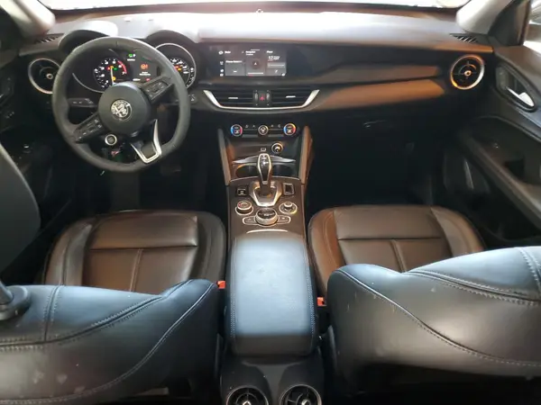 ZASPAJAN5M7D00228 2021 ALFA ROMEO STELVIO - Image 8