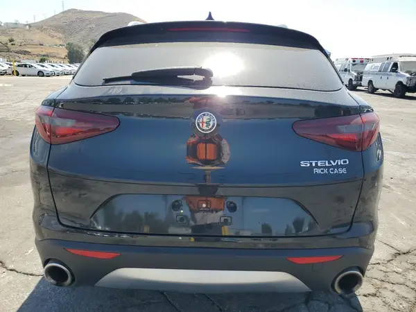 2021 ALFA ROMEO STELVIO auction photo 6