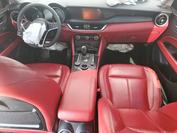 ZASPAJAN6K7C65583 2019 ALFA ROMEO STELVIO - Image 8