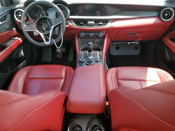 ZASPAJAN6K7C71061 2019 ALFA ROMEO STELVIO - Image 8