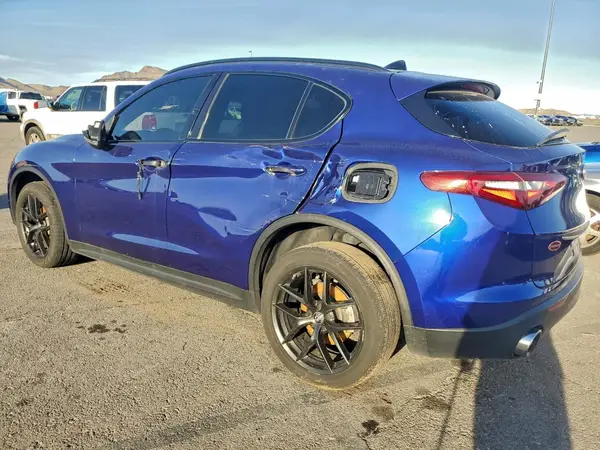 ZASPAJAN6M7C99736 2021 ALFA ROMEO STELVIO - Image 2